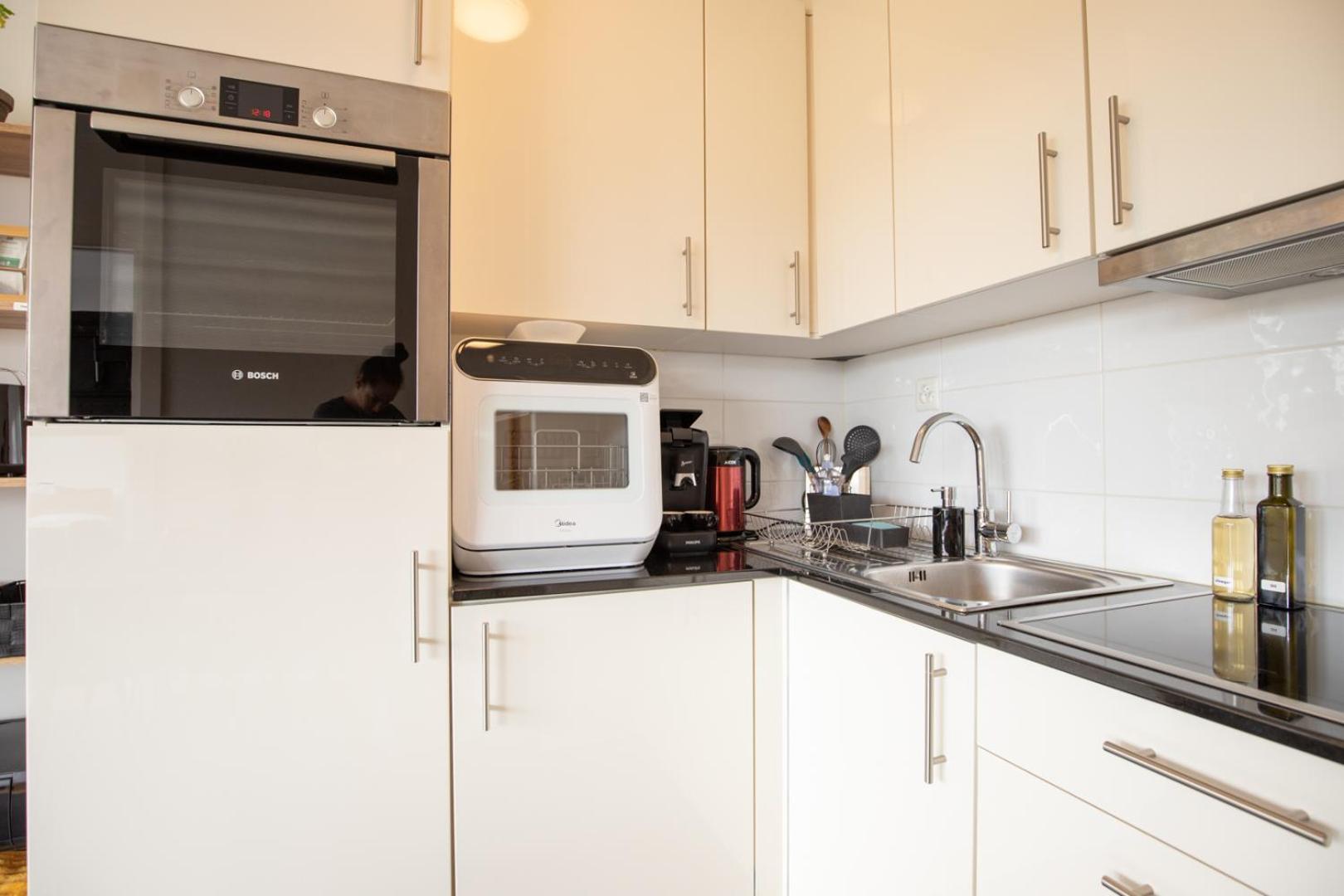 Special Modern Lisa Apartment Basel, Bahnhof Grossbasel 10-Star Luaran gambar