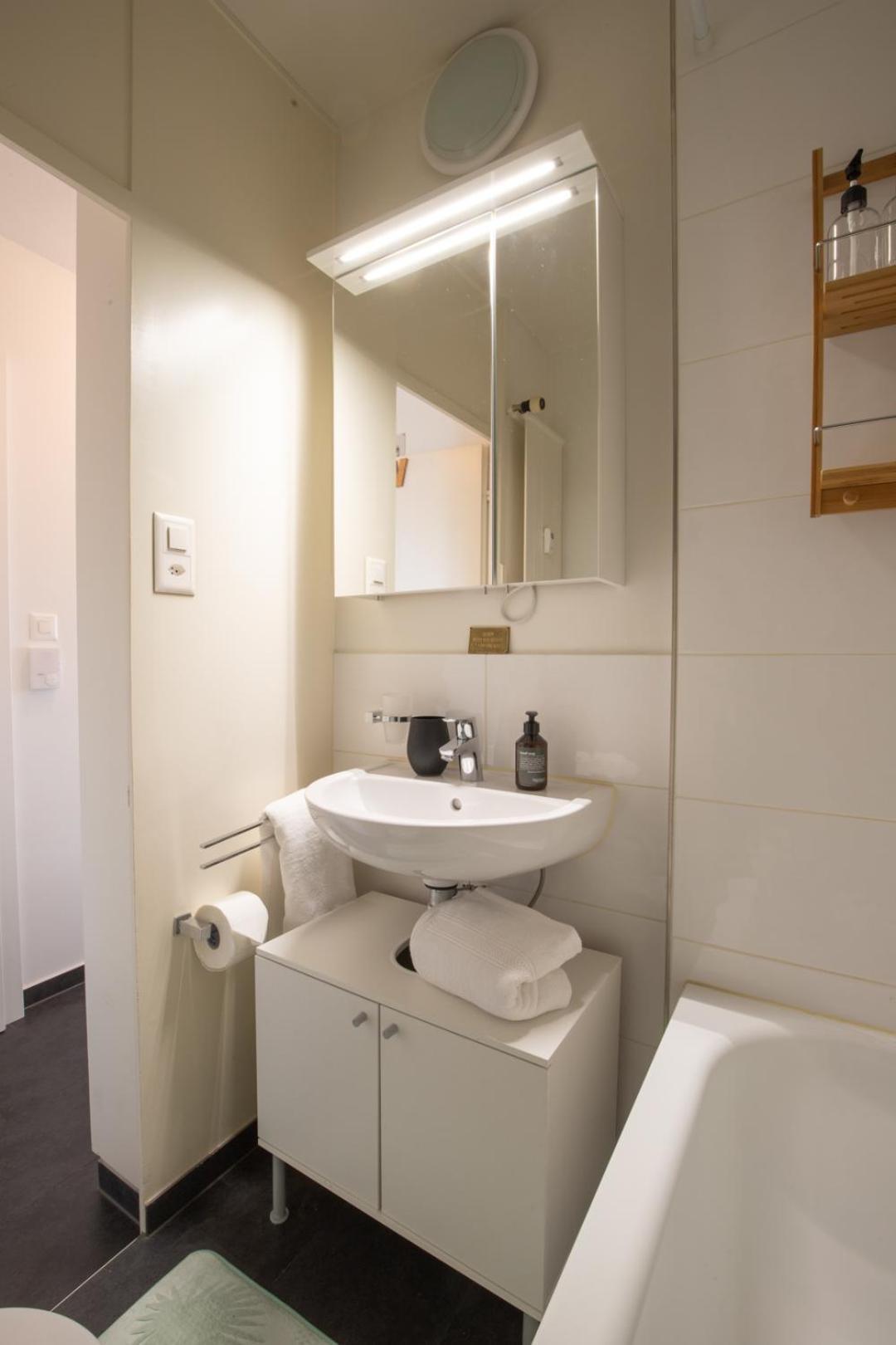 Special Modern Lisa Apartment Basel, Bahnhof Grossbasel 10-Star Luaran gambar